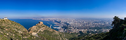 04 Panoramic view of Algiers