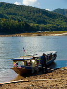 13 Tourist boat